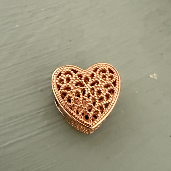 Pandora Gold Filigree Heart charm **authentic Pandora *** - Picture 4 of 6